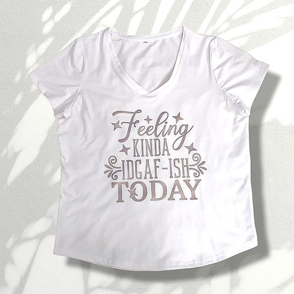 Women's "Feeling Kinda" T Shirt Size 14